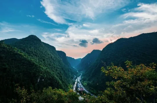 “秘境湘西 神秘龙山 龙山周末云端自驾游线路”(图3)